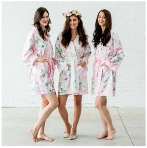 Hello Georgous Silky Kimono Robe